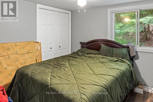 194 Klondike Road, Bonnechere Valley, ON - Indoor Photo Showing Bedroom
