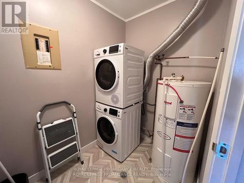 201 - 221 North Park Street, Belleville (Belleville Ward), ON - Indoor Photo Showing Laundry Room