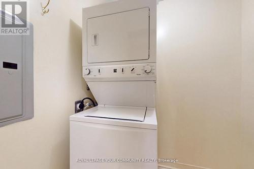 Laundry room - 205 - 309 Major Mackenzie Drive, Richmond Hill, ON - Indoor Photo Showing Laundry Room