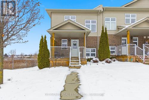 4 NATHAN COURT  Cambridge, ON N1P 0B2