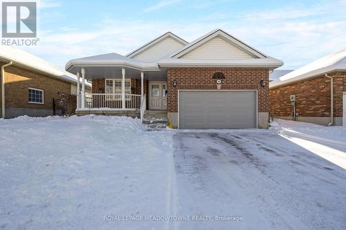 48 DICKINSON COURT  Centre Wellington, ON N0B 1S0