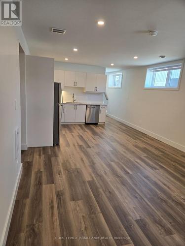 B - 8 Aldersgate Drive, Belleville (Belleville Ward), ON - Indoor Photo Showing Other Room