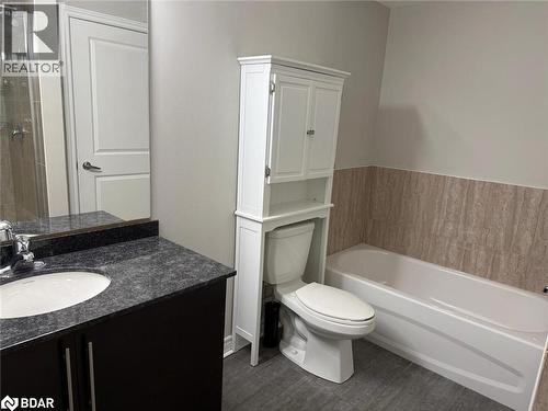 33 Whitmer Street Unit# 324, Milton, ON - Indoor Photo Showing Bathroom
