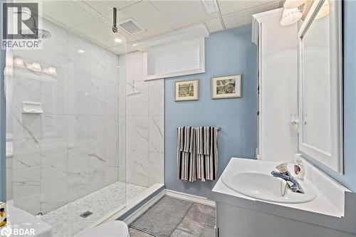 7 Temple Road, Georgetown, ON - Indoor Photo Showing Bathroom