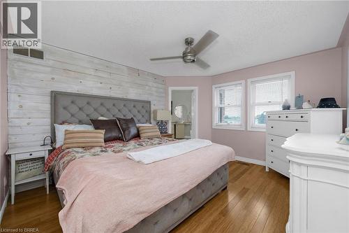 692 Concession 5 Road W, Flamborough, ON - Indoor Photo Showing Bedroom