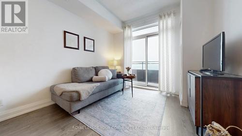 1014 - 7900 Bathurst Street, Vaughan, ON - Indoor
