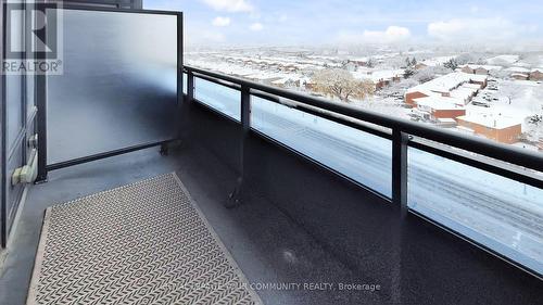 1014 - 7900 Bathurst Street, Vaughan, ON - Outdoor