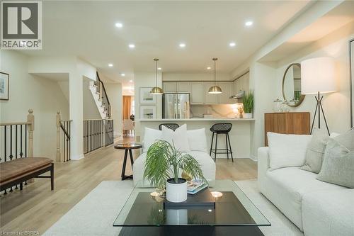 3355 THOMAS Street Unit# 10  Mississauga, ON L5M 0N7