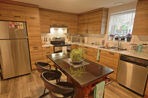 Kitchen - 854  - 858 Rue St-Isidore, Saint-Lin/Laurentides, QC - Indoor Photo Showing Kitchen With Double Sink