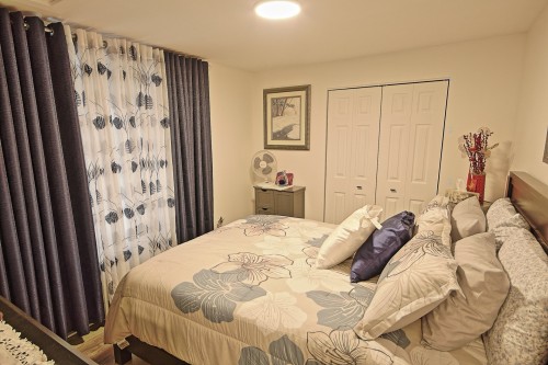 Bedroom - 854  - 858 Rue St-Isidore, Saint-Lin/Laurentides, QC - Indoor Photo Showing Bedroom