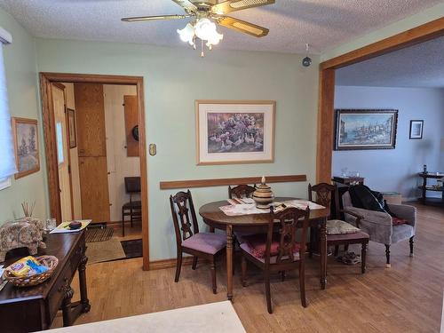 630 Hollylane, Thunder Bay, ON - Indoor Photo Showing Dining Room