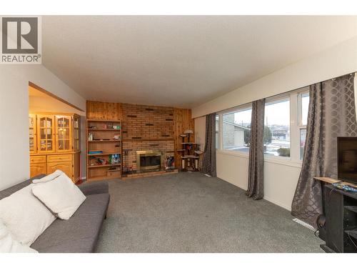 1267 Creston Place, Kamloops, BC - Indoor With Fireplace