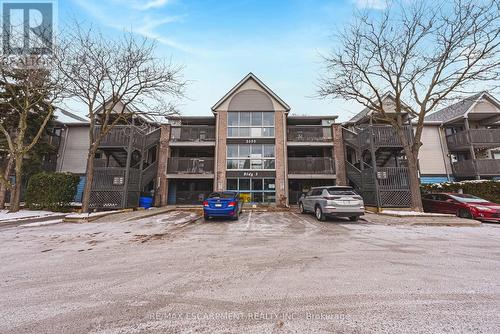 Exterior - 206 - 2030 Cleaver Avenue, Burlington, ON - Outdoor