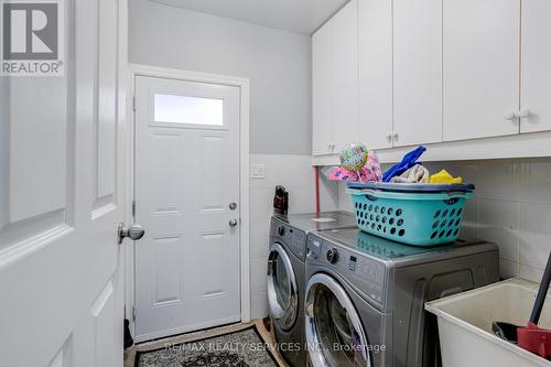 123 Flowertown Avenue, Brampton, ON - Indoor Photo Showing Laundry Room