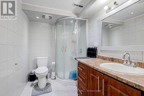 123 Flowertown Avenue, Brampton, ON - Indoor Photo Showing Bathroom