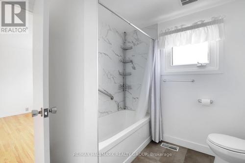 1948 Sharel Drive, Ottawa, ON - Indoor Photo Showing Bathroom