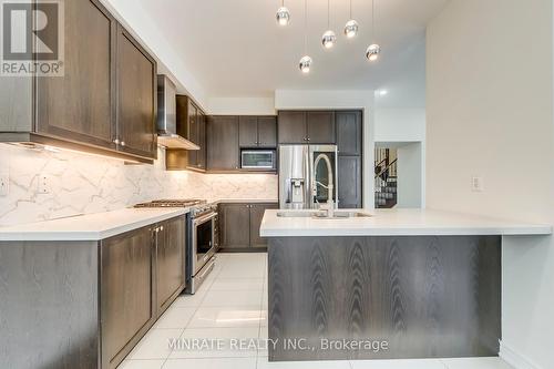 3130 Goodyear Road, Burlington, ON - Indoor Photo Showing Kitchen With Upgraded Kitchen
