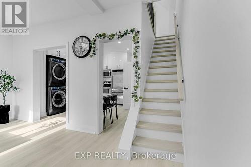 217 Fairfield Avenue, Hamilton, ON - Indoor Photo Showing Other Room