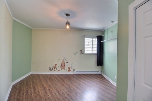 Chambre à coucher - 6 Av. Du Chemin-De-Fer, Trécesson, QC - Indoor Photo Showing Other Room