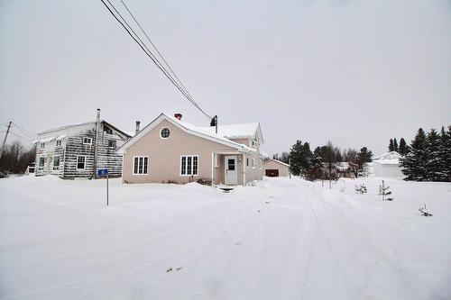 Frontage - 6 Av. Du Chemin-De-Fer, Trécesson, QC - Outdoor