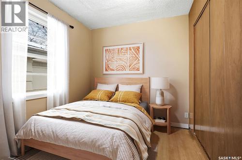 940 Elphinstone Street, Regina, SK - Indoor Photo Showing Bedroom