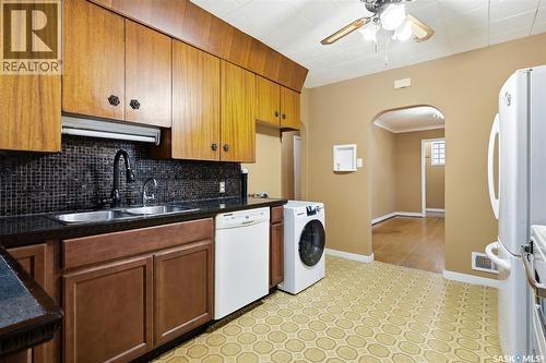 940 Elphinstone Street, Regina, SK - Indoor