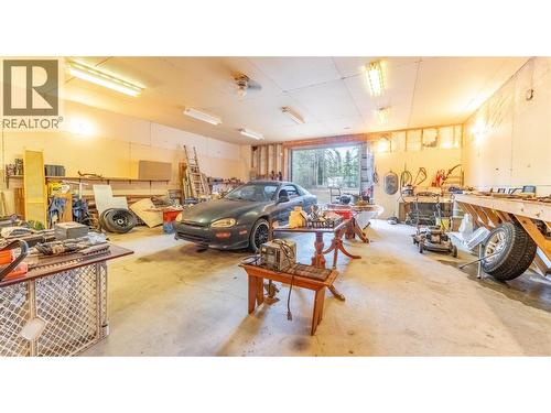 7349 Majestic Road, Kingsgate, BC - Indoor