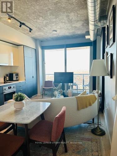 2705 - 170 Bayview Avenue, Toronto, ON - Indoor