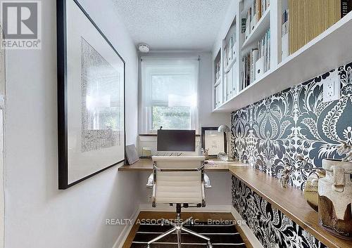 15 White Avenue, Toronto, ON - Indoor Photo Showing Office