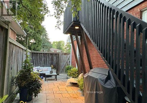 15 White Avenue, Toronto, ON - Outdoor