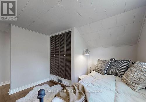 15 White Avenue, Toronto, ON - Indoor Photo Showing Bedroom