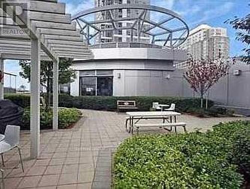 2306 - 36 Lee Centre Drive, Toronto, ON - Outdoor