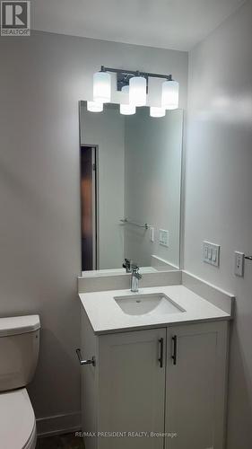 A811 - 705 Davis Drive, Newmarket, ON - Indoor Photo Showing Bathroom