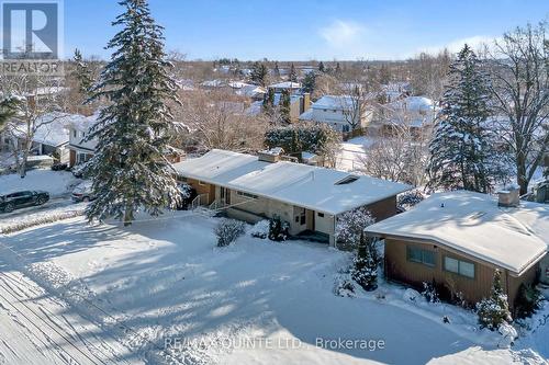 9 SUNSET DRIVE  Belleville (Belleville Ward), ON K8N 1Y4