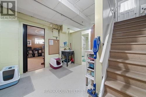 9 Sunset Drive, Belleville (Belleville Ward), ON - Indoor Photo Showing Other Room