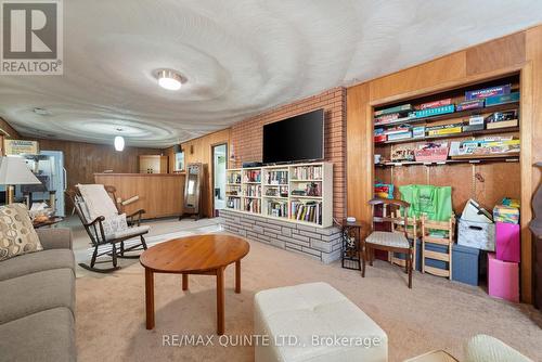 9 Sunset Drive, Belleville (Belleville Ward), ON - Indoor