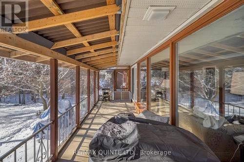 9 Sunset Drive, Belleville (Belleville Ward), ON - Indoor Photo Showing Other Room