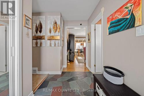 9 Sunset Drive, Belleville (Belleville Ward), ON - Indoor Photo Showing Other Room