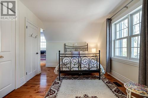 849 Beach Boulevard, Hamilton, ON - Indoor Photo Showing Bedroom