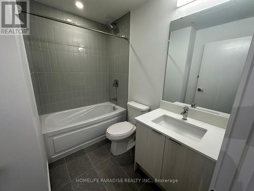 812 - 812-225 Malta Avenue, Brampton, ON - Indoor Photo Showing Bathroom