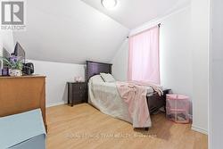 2nd bedroom - 