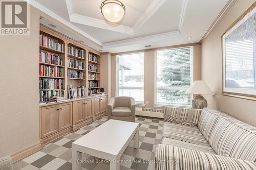 409 - 60 Old Mill Road, Oakville (Oo Old Oakville), ON - Indoor