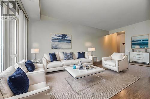 409 - 60 Old Mill Road, Oakville (Oo Old Oakville), ON - Indoor Photo Showing Living Room