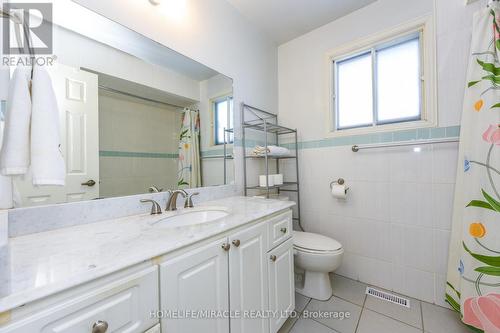 2291 Marzipan Court, Mississauga, ON - Indoor Photo Showing Bathroom