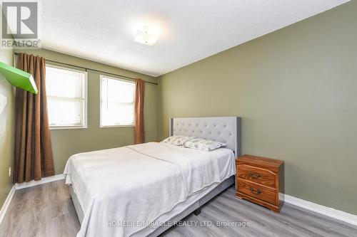 2291 Marzipan Court, Mississauga, ON - Indoor Photo Showing Bedroom