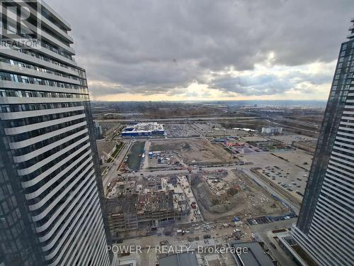 4012 - 8 Interchange Way, Vaughan, ON - Outdoor With View
