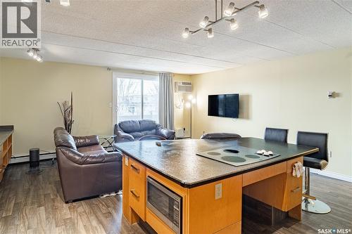 329 65 Westfield Drive, Regina, SK - Indoor