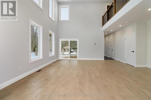 118 Valerie Crescent, Wasaga Beach, ON - Indoor Photo Showing Other Room