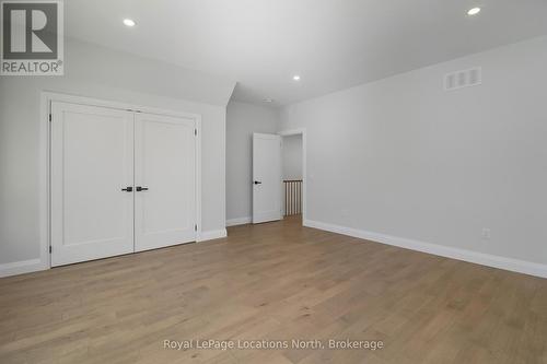 118 Valerie Crescent, Wasaga Beach, ON - Indoor Photo Showing Other Room