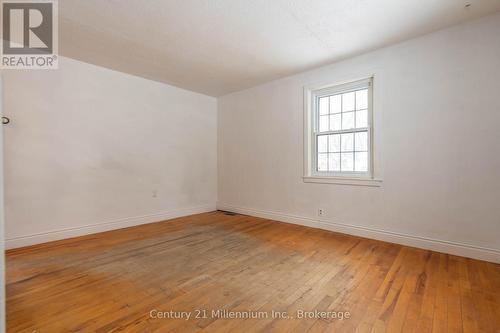 701 5Th Street E, Owen Sound, ON - Indoor Photo Showing Other Room
